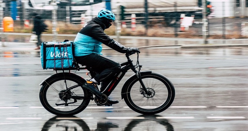 Is It Safe To Ride A Bicycle In The Rain?